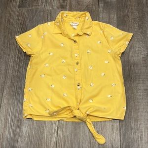 Art Class Button front belted woven ruffle sleeve jumpsuit army green. Like new